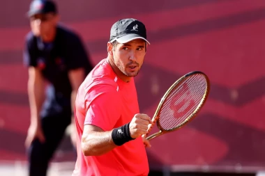 LAJOVIĆ NIJE ZAVRŠIO MEČ! Iznenadni PROBLEMI prekinuli duel Srbina i Finca!