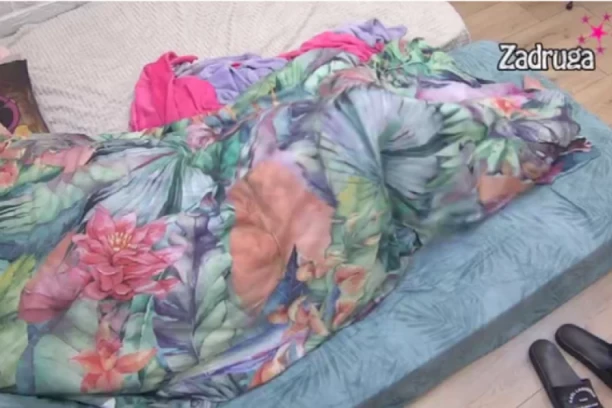 AFTER KOD MAJE! Poslednje jutro u izolaciji sa NOVOM LJUBAVNICOM, Zvezdan doživeo VRHUNAC! (18+ VIDEO)