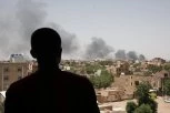 AMERI I FRANCUZI SE IZVUKLI: Hitna evakuacija diplomatskog osoblja iz Sudana, poveli i saveznike sa sobom (FOTO, VIDEO)