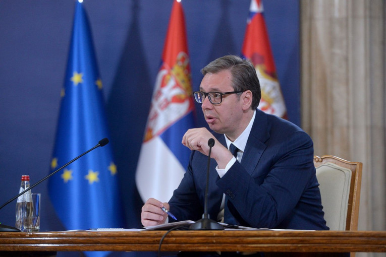 Predsednik Srbije se obratio građanima