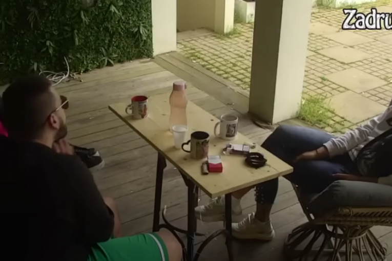 Anđela, Zola i Šarmen