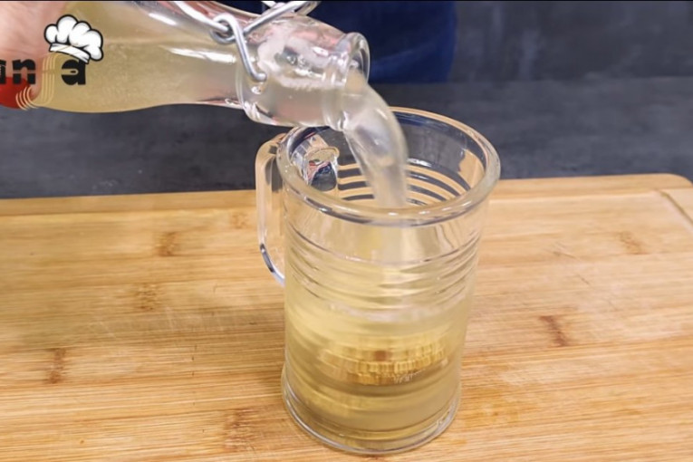 Prelijete smokve jabukovim sirćetom