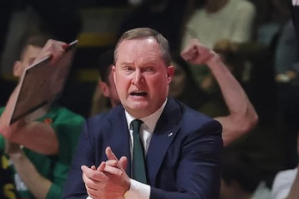 PARTIZAN MU "URUČIO" OTKAZ, ALI GA IGRAČI ODBRANILI? Maksvitis ipak ostaje na klupi Žalgirisa!