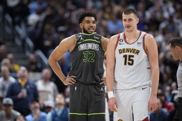 EKSPLODIRAO NBA! Košarkaš napustio slavni klub, a evo gde će sada igrati - Otkriven detalj najvećeg trejda sezone