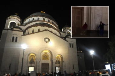 UDARAO I RAZVALJIVAO VRATA HRAMA SVETOG SAVE: Sramno izgredništvo ispred srpskog svetilišta - snimak incidenta postao viralan (VIDEO)