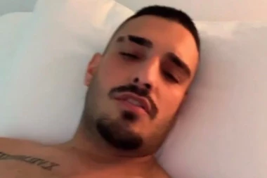 DARKO LAZIĆ HITNO OPERISAN! Folker zbog kompliakcija sa ranom ponovo završio u bolnici, prikovan za krevet! (FOTO)