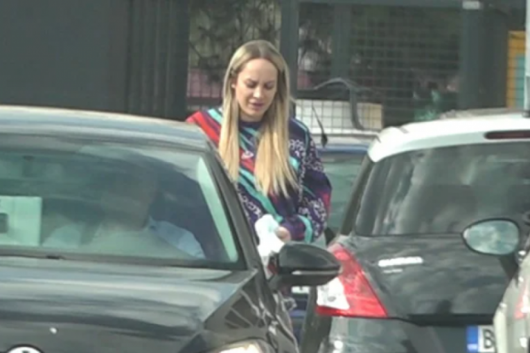 Luna, Gagi i mala Mia