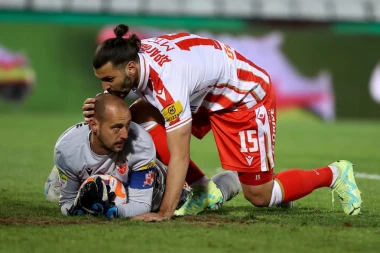 BRUTALNE UVREDE! Delije POBESNELE posle derbija: Igrači Zvezde na ŽESTOKOM UDARU! (FOTO)