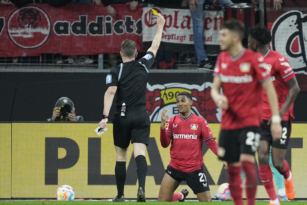 Tobijas Štiler na meču Bajer Leverkuzen - Bajern Minhen