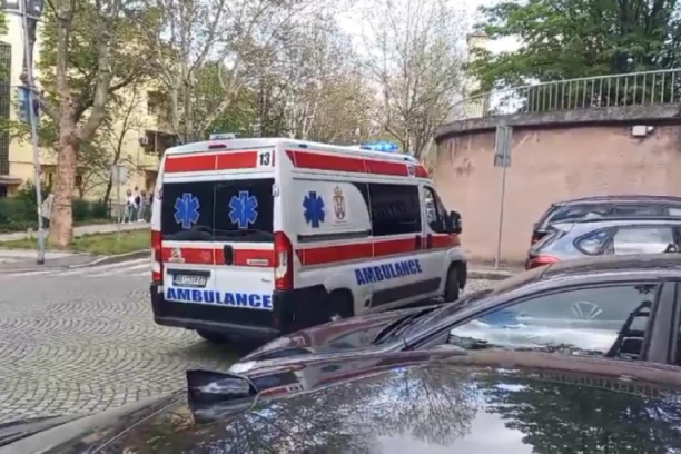 UZNEMIRUJUĆI SNIMAK IZ HUMSKE! Službeniku Partizana pozlilo, oživljavao ga trener! (VIDEO)