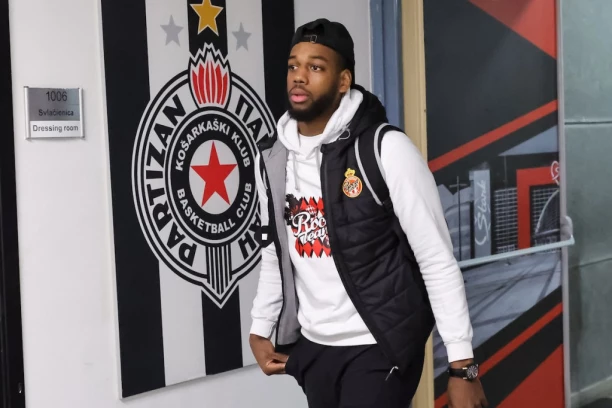 SJAJNE VESTI ZA OBRADOVIĆA: Vraća se NAJVEĆE POJAČANJE!