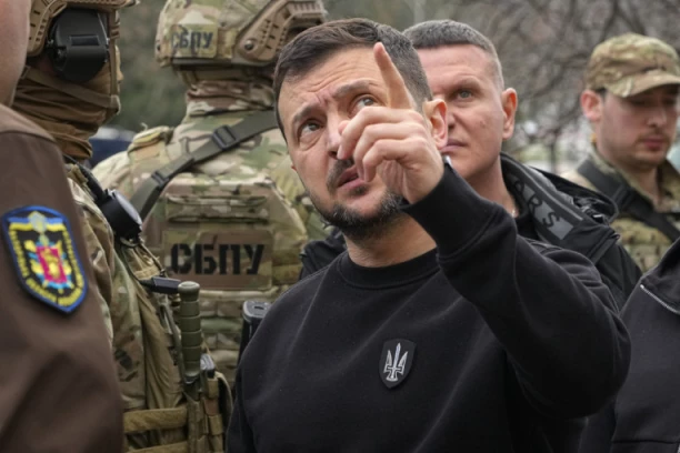 ZELENSKI OBELODANIO NACIJI VELIKU VEST: Ukrajina napravila i testirala svoju prvu balističku raketu, evo šta će im biti meta (VIDEO)