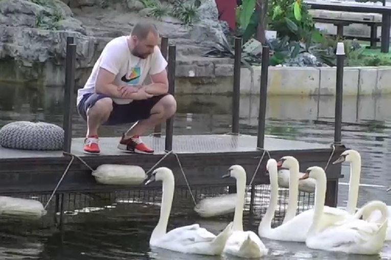 Zvezdan Slavnić pravi haos u Zadruzi