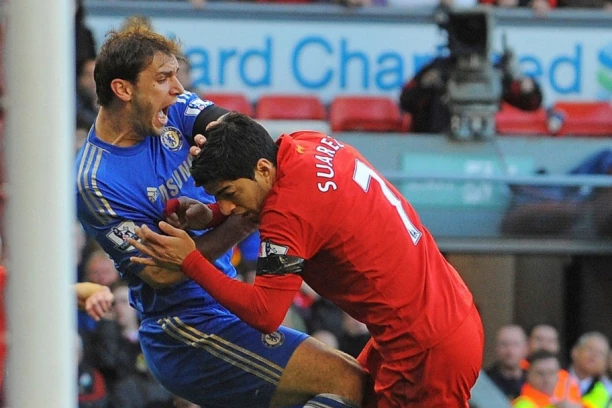 LITVANAC ZAGRMEO: Ispada da je Suarezovo ujedanje Ivanovića bilo GORE od zahvata Jabuselea!