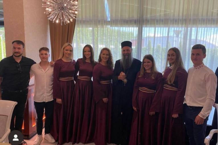 Fenečki biseri "Zavet Kosova" u MTS Dvorani