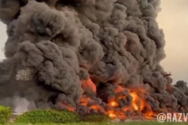 DRUGI PUT ZA ŠEST DANA RUSIJA BOMBARDOVALA SOPSTVENU ZEMLJU, STIGLA POTVRDA: Ruski ratni avion SLUČAJNO izbacio bombu na OVAJ grad!