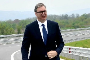 GRADEĆI SVAKI NOVI PUT GRADIMO ČITAV NOVI SVET! Vučić najavio: Srbija dobija najmoderniji evropski autoput (FOTO)