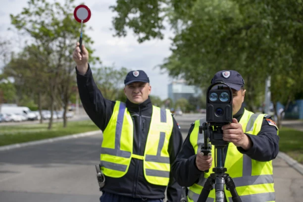 NAJNOVIJE INFORMACIJE IZ AMSS: Na ovo danas posebno obratite pažnju ako sedate za volan