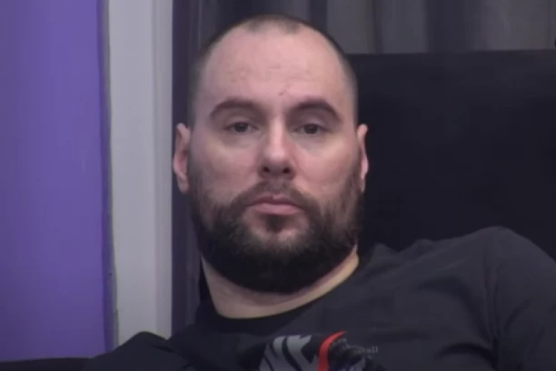 ''KAJEM SE ZBOG UBISTVA!'' Zvezdan Slavnić nikada iskrenije o TRAGEDIJI u kojoj je dve porodice zavio u crno, priznao: Bio sam NIKO i NIŠTA!