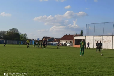 TIM IZ RADENKOVIĆA UPISAO NOVU POBEDU: Čupić je odbranama pravio "dar-mar" u glavama gostujućih igrača!