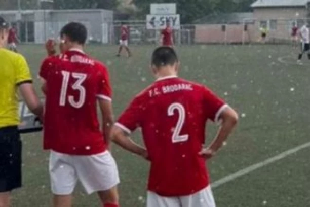 SVE JE REŠENO U PRVIH 15 MINUTA MEČA: Podela bodova na Starom Sajmištu!