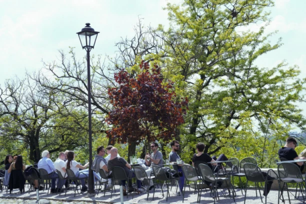 MAKSIMALNO ISKORISTITE DANAŠNJI DAN! Sunčano, toplo i lepo vreme u celoj zemlji!