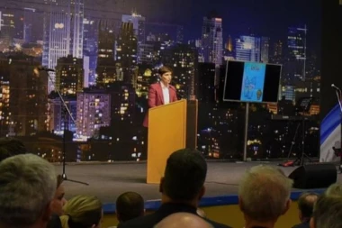 SAJAM U MOSTARU DOPRINEO BOLJOJ SARADNJI DVE ZEMLJE: Premijerka Brnabić pozvala BiH da se pridruži OTVORENOM BALKANU