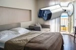 TIKTOKER DOBIO ŠUGU U HOTELU, PA SPROVEO EKSPERIMENT: Evo koliko su zaista čiste sobe u kojima noćimo!