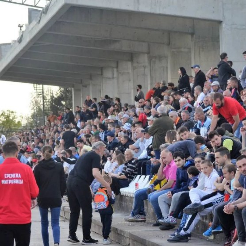 DOBAR GLAS DALEKO SE ČUJE: Iznenađenje, ili ne? Navijači iz Kine stigli u  Srbiju i zauzeli mesto na tribinama ovog stadiona! (FOTO GALERIJA)