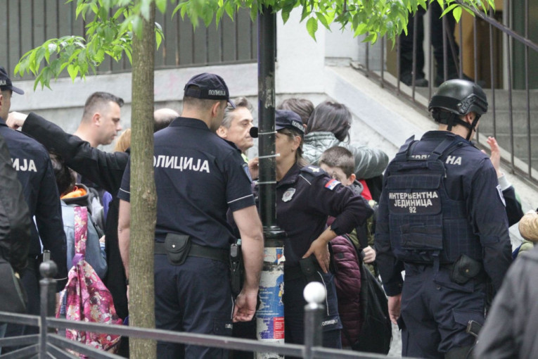 Policija na Vračaru