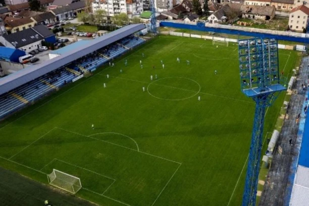 IZNENADNI RASKID SARADNJE: Klub i defanzivac dogovorili sporazumni prekid ugovora!