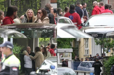 POTRESNE SCENE ISPRED PU VRAČAR: Roditelji padaju u nesvest, strepe od najgorih vesti, zbrinjava ih Hitna pomoć (VIDEO)