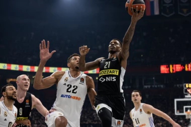 ZBOG MASAKRA NA VRAČARU: Odlaže se Partizan-Real?!