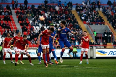 KROZ IGLENE UŠI DO POLUFINALA KUPA: Crvena zvezda posle penala slavila u Kruševcu!