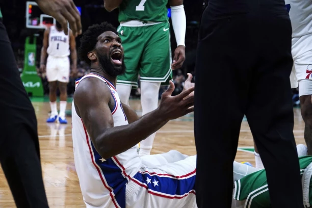 KAŽETE MVP? Stigao novi DOKAZ da je Jokić POKRADEN: Embid se vratio, Filadelfija PREGAŽENA! (VIDEO)