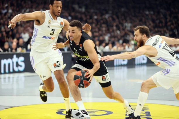 EVROLIGA PRESEKLA: Loše vesti za Partizan, poznato ko sudi majstoricu!