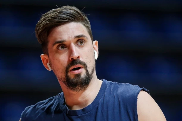 TREBAO DA POJAČA ZVEZDU MERIDIANBET, SADA JE SLOBODAN: Oglasio se agent Alekseja Šveda i otkrio istinu!