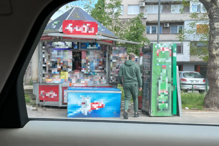 Dejan Dragojević, paparaco