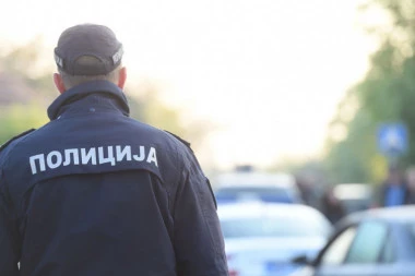AKO VIDITE NAORUŽANE POLICAJCE, NE PLAŠITE SE! Oglasio se MUP: Nema razloga za paniku!