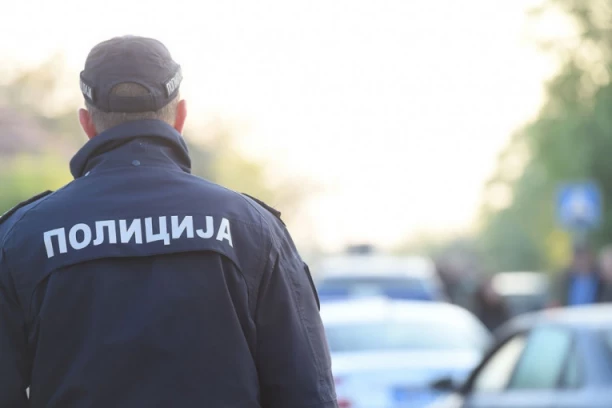 AKO VIDITE NAORUŽANE POLICAJCE, NE PLAŠITE SE! Oglasio se MUP: Nema razloga za paniku!