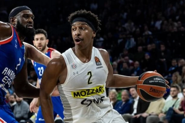 NAJGORE JE PROŠLO: Krilni centar pušten na kućno lečenje!