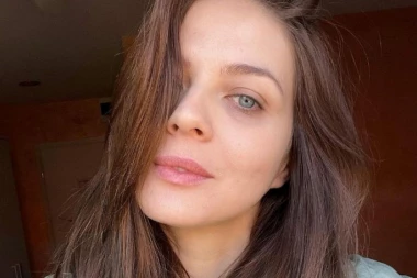 SLOMLJENA, UPLAŠENA, OČAJNA I BEZNADEŽNA! Nina Janković apeluje da svi potraže POMOĆ posle krvavih pirova: Našoj deci treba OSLONAC!