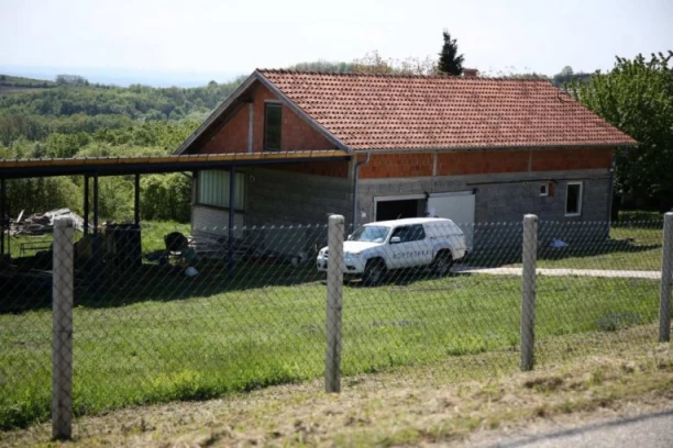 ZAPALJENA KUĆA UROŠA BLAŽIĆA? Rođak masovnog ubice: "Nije isključeno da je neko podmetnuo požar"!