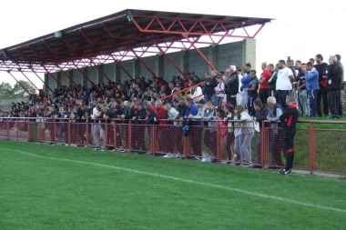 DERBI SEZONE U ČURUGU: Očekuje se pravi fudbalski spektakl i veliki broj navijača!