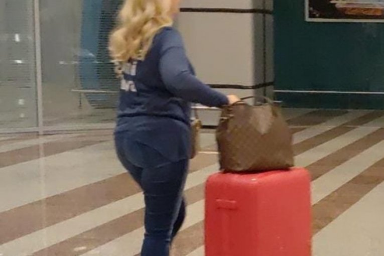 Gordana Goca Šaulić paparaco iz Hurgade