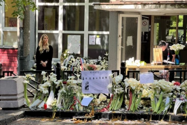 RADNA GRUPA PREDLOŽILA NOVE MERE NAKON MASAKRA U RIBNIKARU: Sajber nasilnicima ZATVOR, roditeljima besplatne aplikacije za praćenje dece NA INTERNETU!