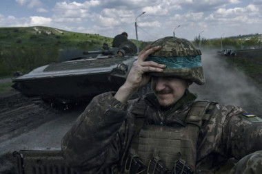 PLAĆAJU 5.000 EVRA ZA LAŽNE PREGLEDE: Ko ima novac, ne ide u vojsku, ko nema krije se ili beži - evo kako se Ukrajinci spašavaju od odlaska na front