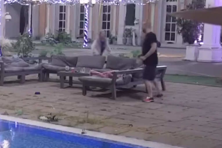 Valentina Stanković juri Zvezdana Slavnića po imanju u Šimanovcima Zadruga 6