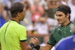 ZAPAD KUKA NAD RAFINOM SUDBINOM: Brutalna izjava Federera o Nadalu pred Rolan Garos!