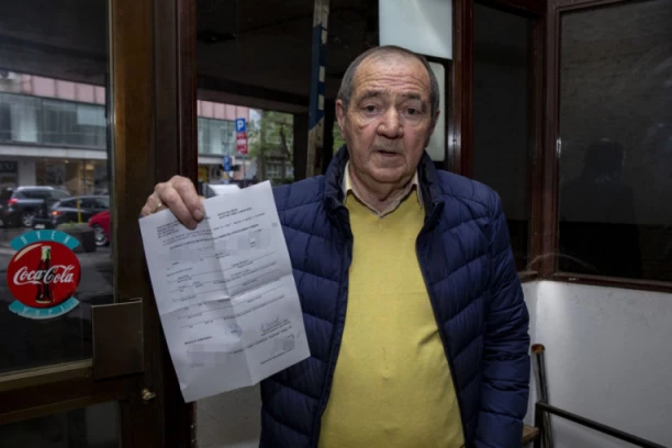 PREDAO ORUŽJE POSLE 35 GODINA! Počelo razoružavanje Srbije: Revolvera se prvi odekao ovaj poznati advokat!